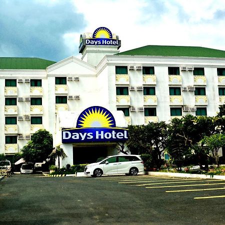 เดย์ โฮเต็ล บาย วินด์แฮม บาตังกัส Hotel Batangas ภายนอก รูปภาพ