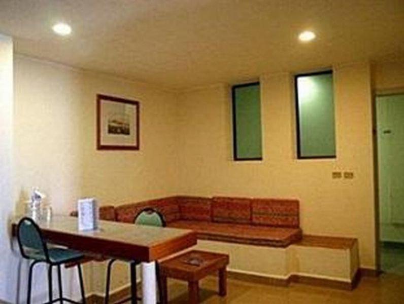 เดย์ โฮเต็ล บาย วินด์แฮม บาตังกัส Hotel Batangas ภายนอก รูปภาพ