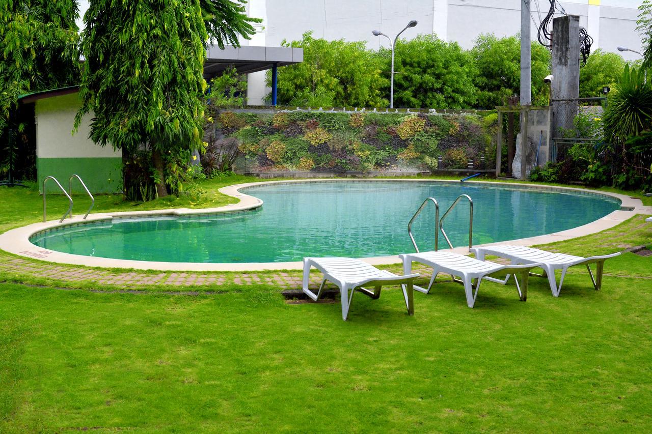 เดย์ โฮเต็ล บาย วินด์แฮม บาตังกัส Hotel Batangas ภายนอก รูปภาพ